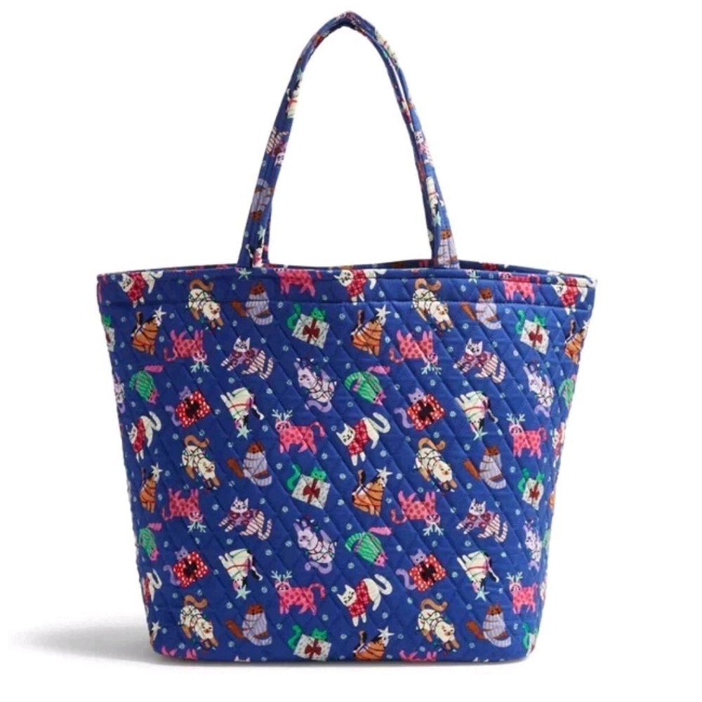 NWT Vera Bradley Catnip Christmas Pattern Essential Grand Tote